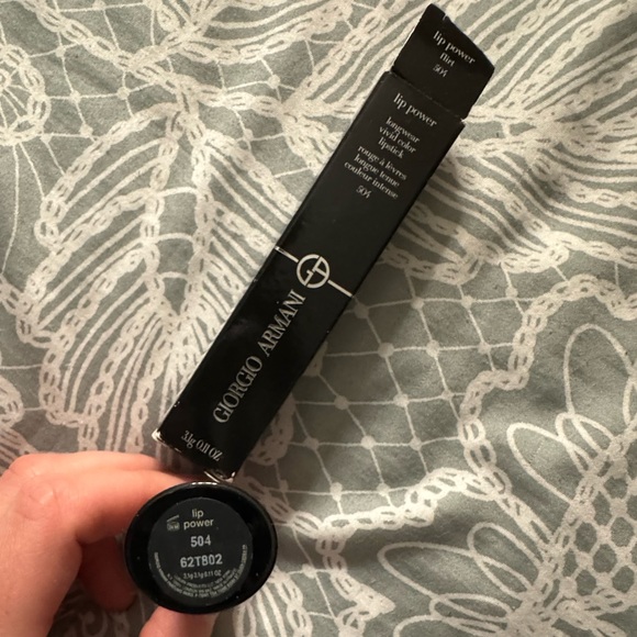 Georgio Armani Long Wear Vivid Color Lipstick - 504 flirt - Picture 2 of 8